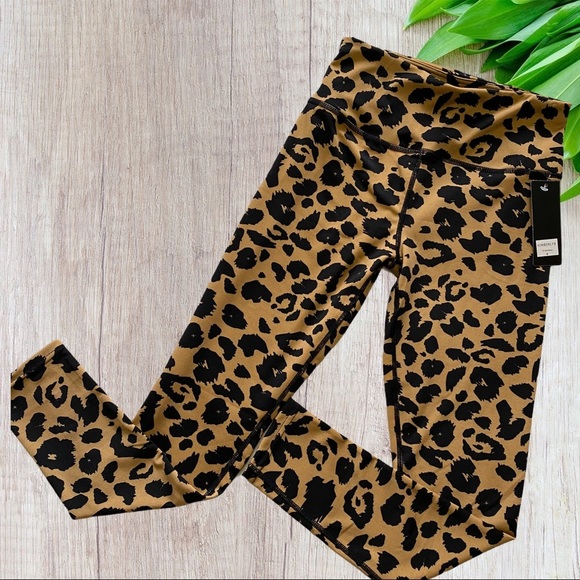 High Waist Animal Print Leopard Print legging M New In Package Brown leopard - Picture 6 of 8